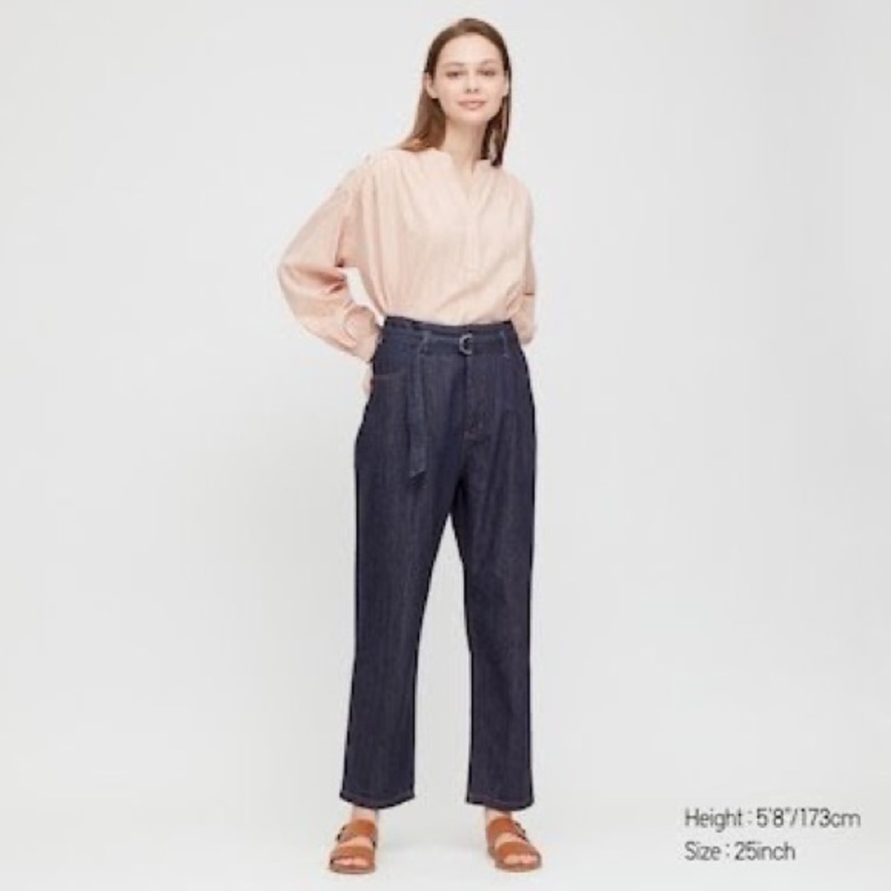NWT UNIQLO Belt Pleated Jeans